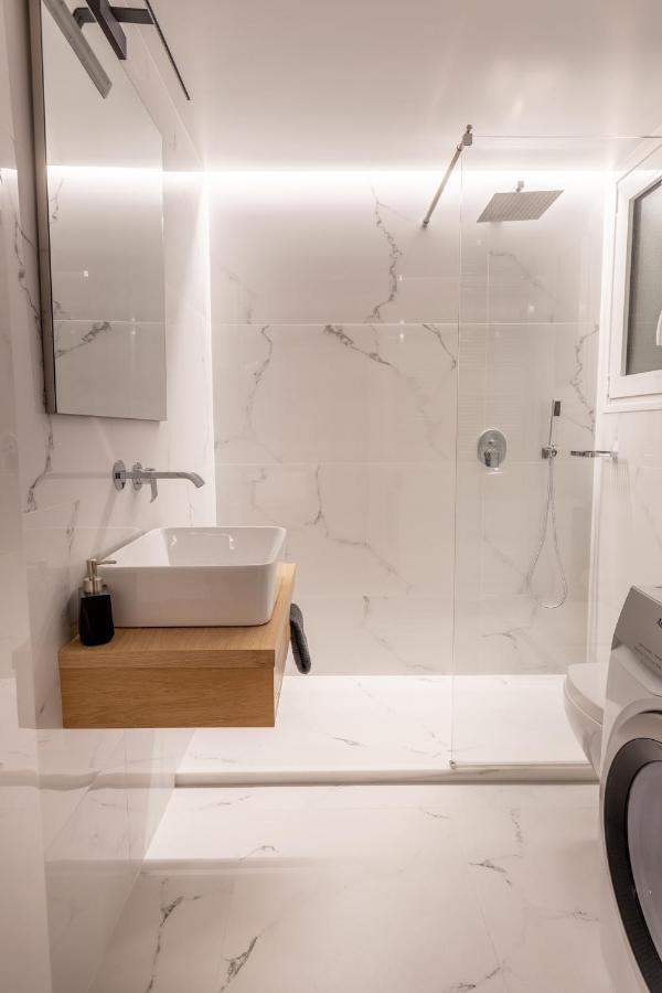 Elegant Apt 5' From Ampelokipi Metro Station Αθήνα Εξωτερικό φωτογραφία